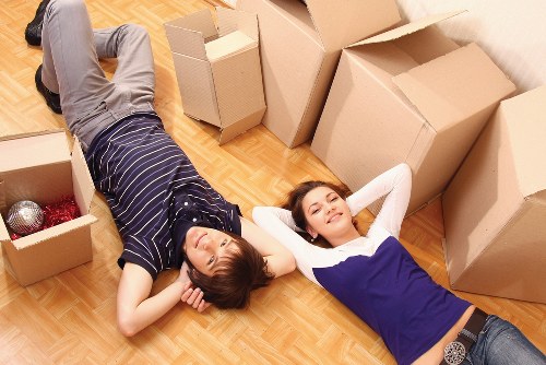 Local Brixton moving truck for flat and apartment transport